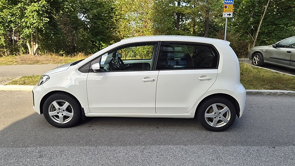 Volkswagen UP! 6 of 11