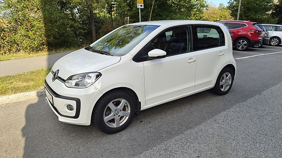 Volkswagen UP! 7 of 11