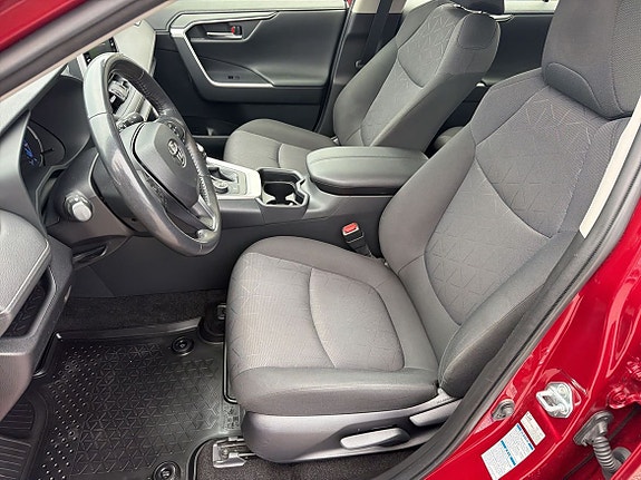 Toyota RAV4 17 of 25