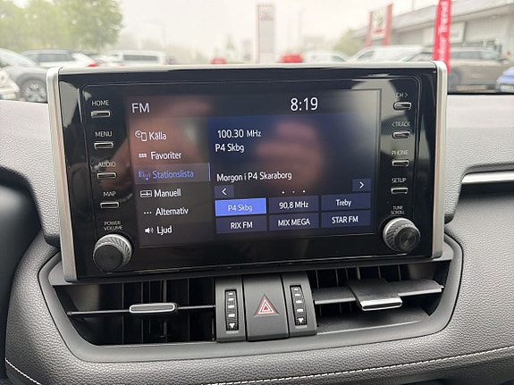 Toyota RAV4 23 of 25