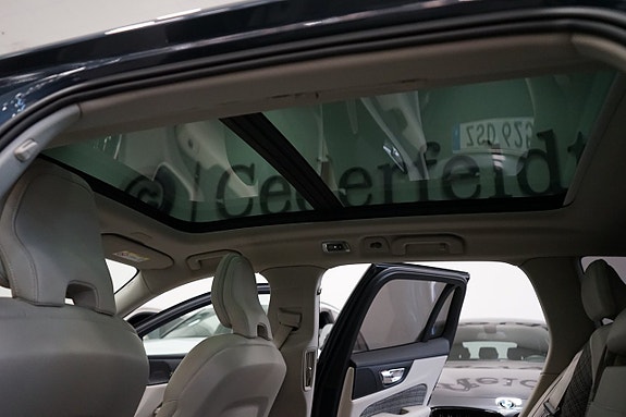 Volvo V60 14 of 18