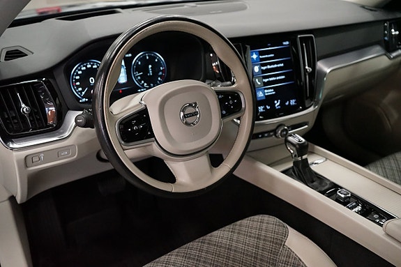 Volvo V60 11 of 18