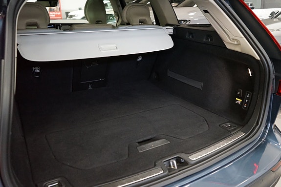 Volvo V60 8 of 18