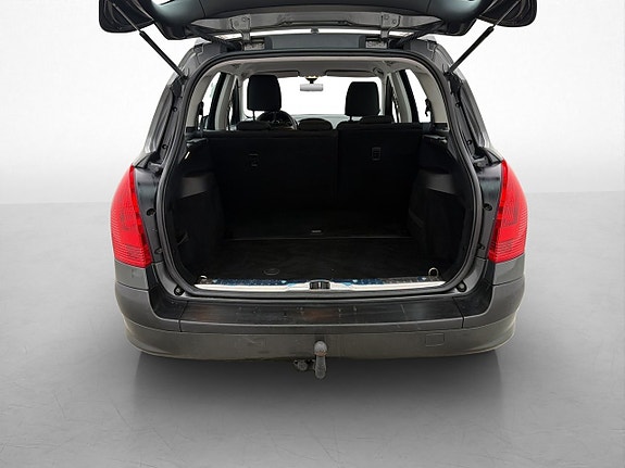 Peugeot 308 SW 21 of 25