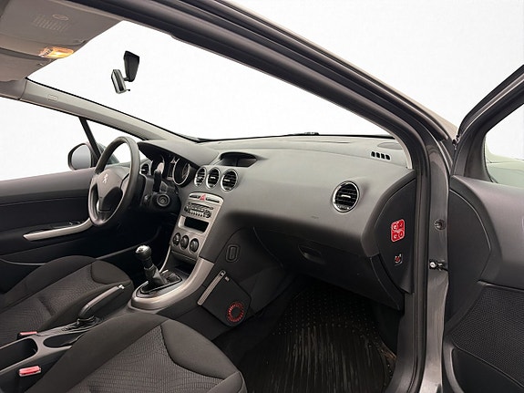 Peugeot 308 SW 18 of 25
