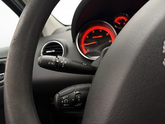 Peugeot 308 SW 14 of 25