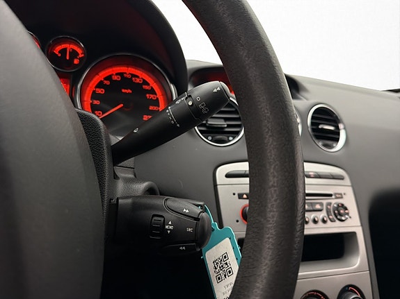 Peugeot 308 SW 16 of 25