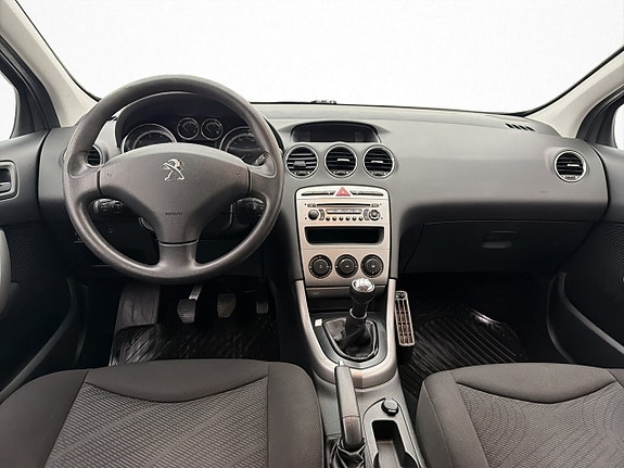 Peugeot 308 SW 13 of 25
