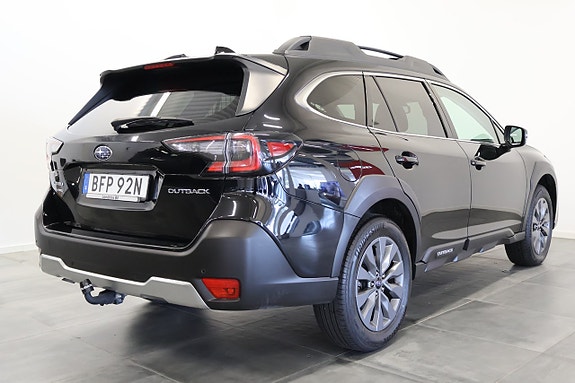 Subaru Outback 2 of 9