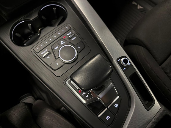 Audi A4 14 of 16