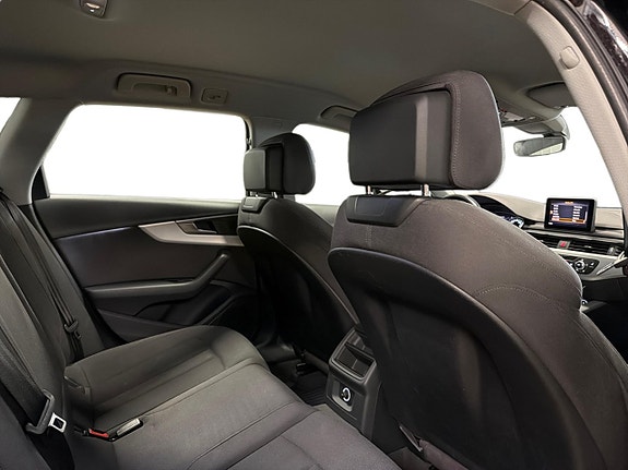 Audi A4 10 of 16