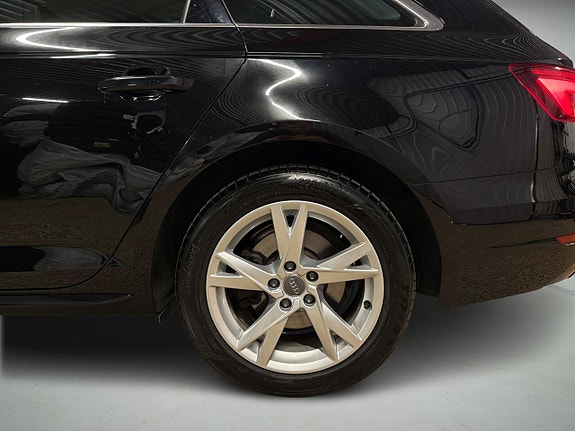 Audi A4 6 of 16