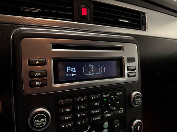 Volvo V70 16 of 17