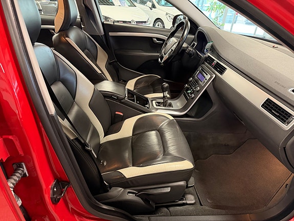 Volvo V70 7 of 17
