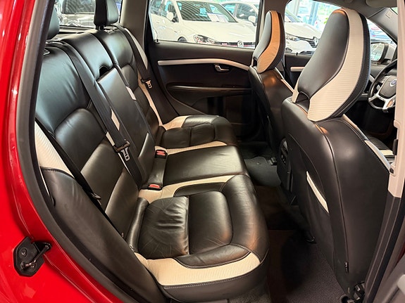 Volvo V70 6 of 17