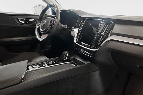 Volvo V60 Cross Country 6 of 6