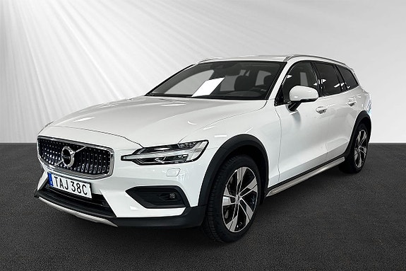 Volvo V60 Cross Country 4 of 6