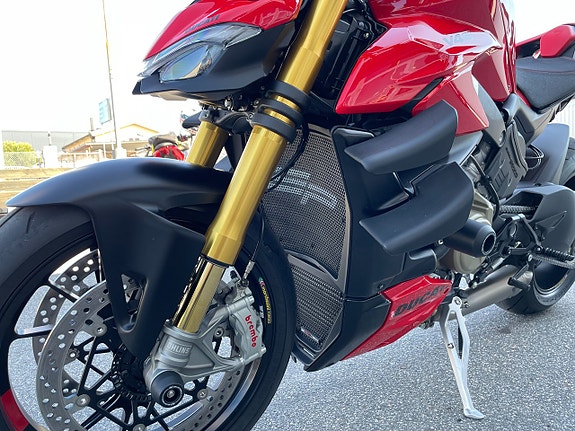 Ducati Streetfighter V4S Akrapovic 4 of 11