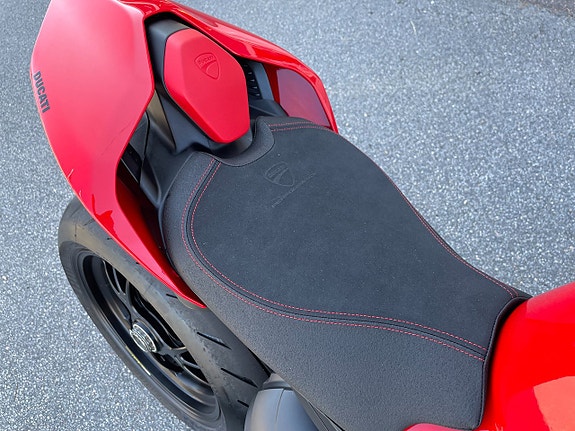 Ducati Streetfighter V4S Akrapovic 8 of 11