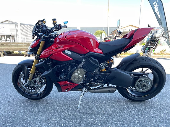 Ducati Streetfighter V4S Akrapovic 2 of 11