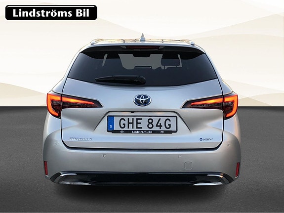 Toyota Corolla 8 of 17