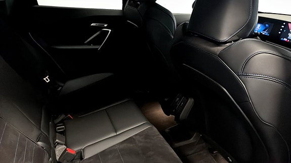 BMW X1 5 of 9