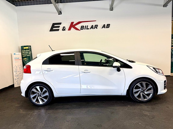 Kia Rio 6 of 19