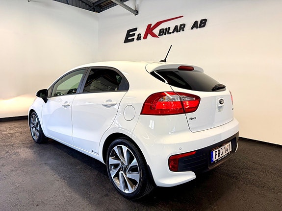 Kia Rio 4 of 19