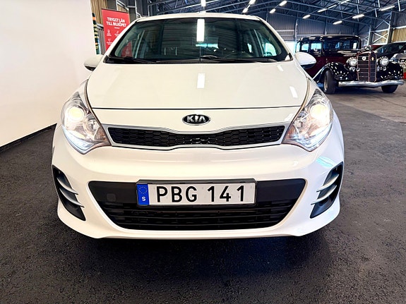 Kia Rio 2 of 19