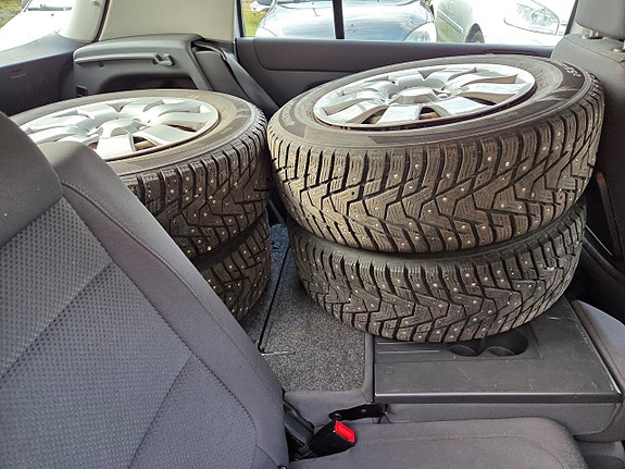 Volkswagen Golf Plus 8 of 13