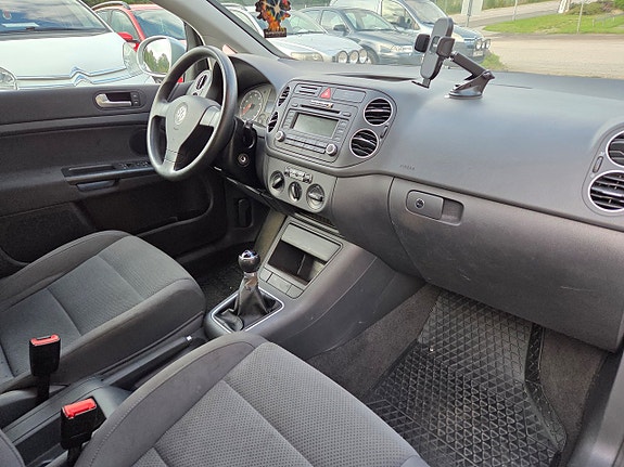Volkswagen Golf Plus 7 of 13