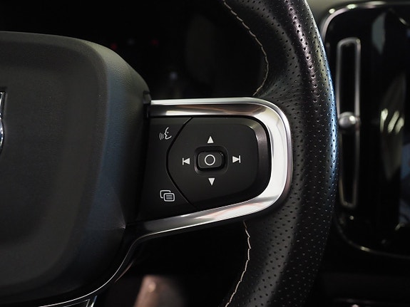 Volvo XC40 20 of 25