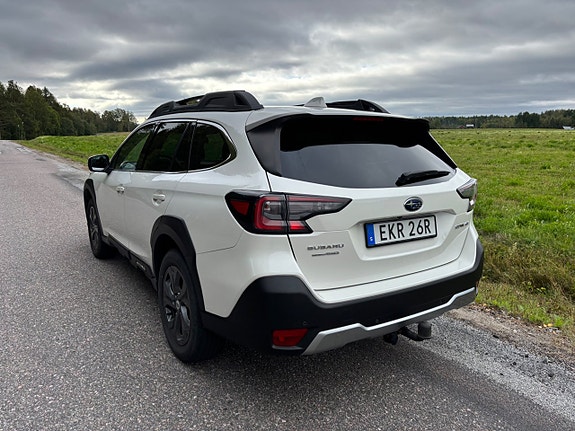 Subaru Outback 5 of 23