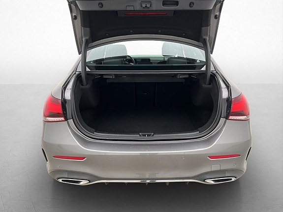 Mercedes-Benz A200 26 of 30