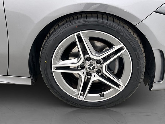 Mercedes-Benz A200 28 of 30