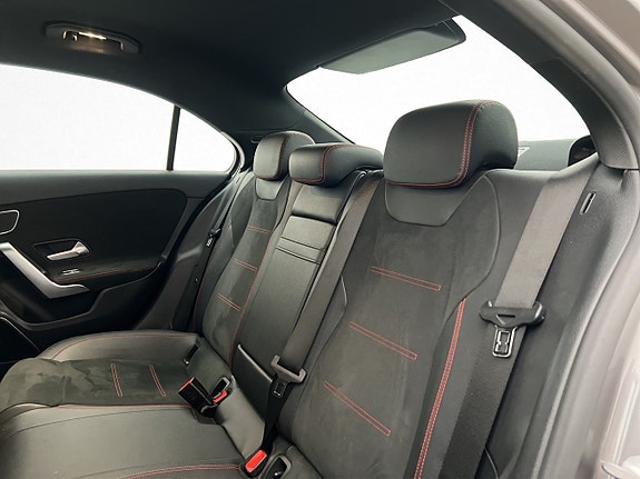 Mercedes-Benz A200 25 of 30