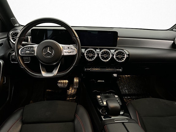 Mercedes-Benz A200 13 of 30