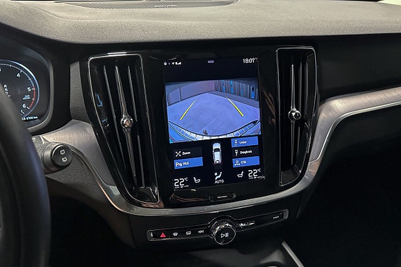 Volvo V60 Cross Country 14 of 19