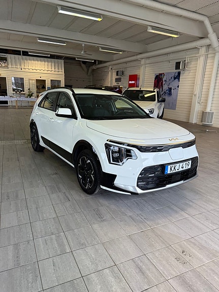 Kia Niro 2 of 13