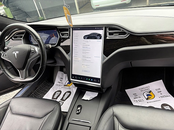 Tesla Model S 16 of 16