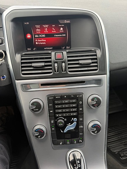 Volvo XC60 16 of 27
