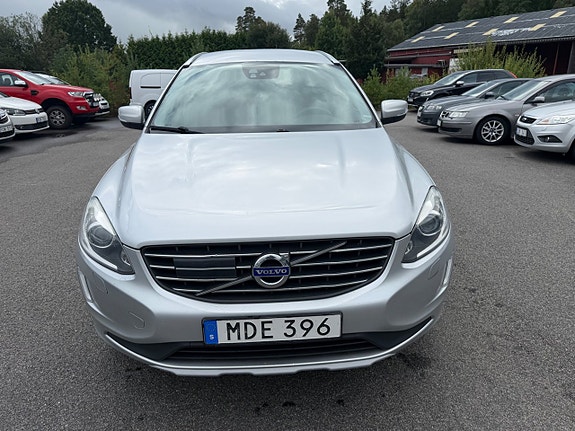 Volvo XC60 8 of 27