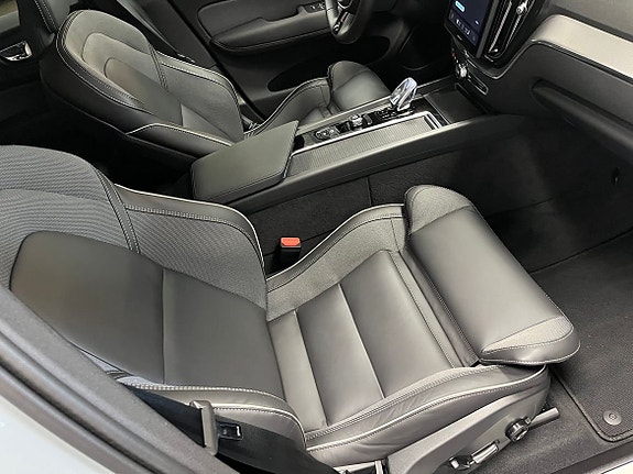 Volvo XC60 10 of 20
