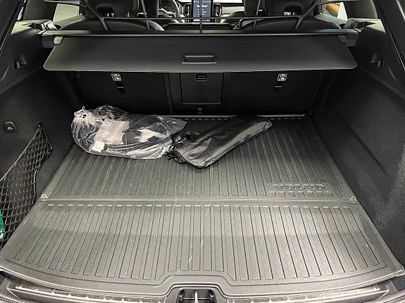 Volvo XC60 6 of 20