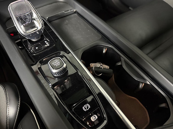 Volvo XC60 19 of 20