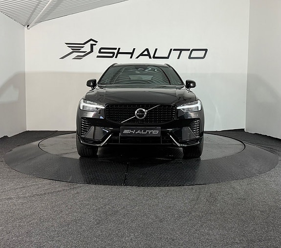 Volvo XC60 3 of 20