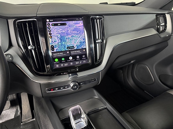 Volvo XC60 14 of 20