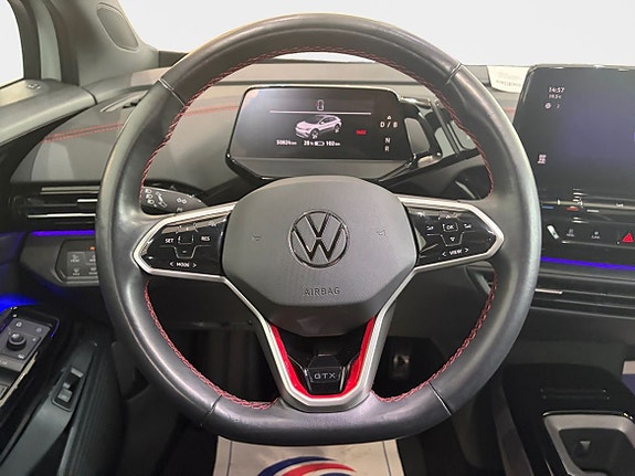 Volkswagen ID.4 GTX 12 of 15