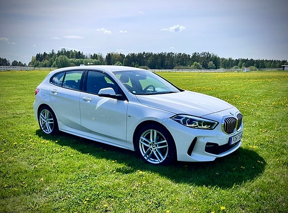 BMW 118i 4 of 7