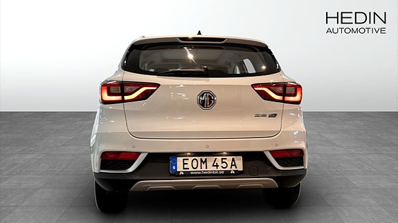 MG ZS EV 7 of 9
